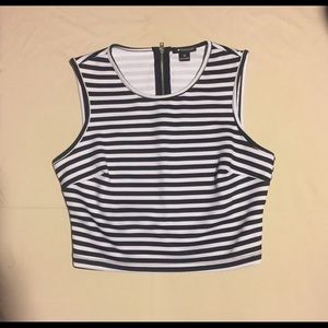 SOLD I🖤RONSON XS CROPPED POLYESTER TOP